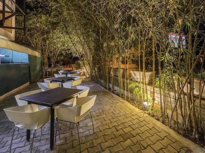 Treebo Trend Spektrum Suites Mysuru Zewnętrze zdjęcie